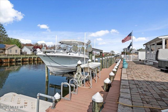 906 Bowsprit Point, Lanoka Harbor, NJ 08734