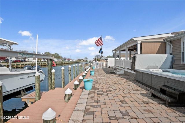 906 Bowsprit Point, Lanoka Harbor, NJ 08734
