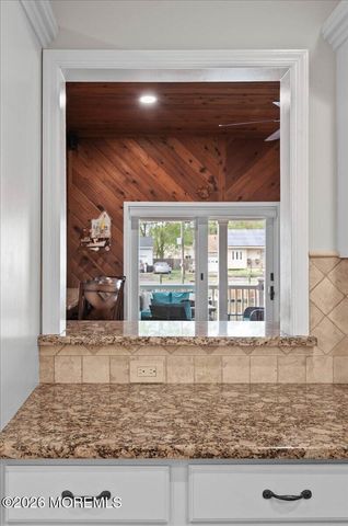 906 Bowsprit Point, Lanoka Harbor, NJ 08734
