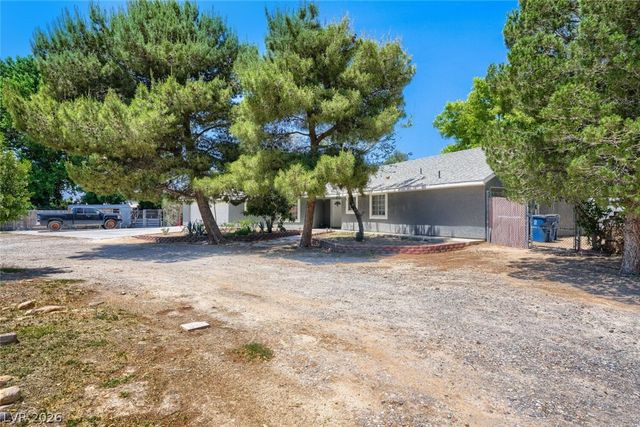 6320 Horse Drive, Las Vegas, NV 89131