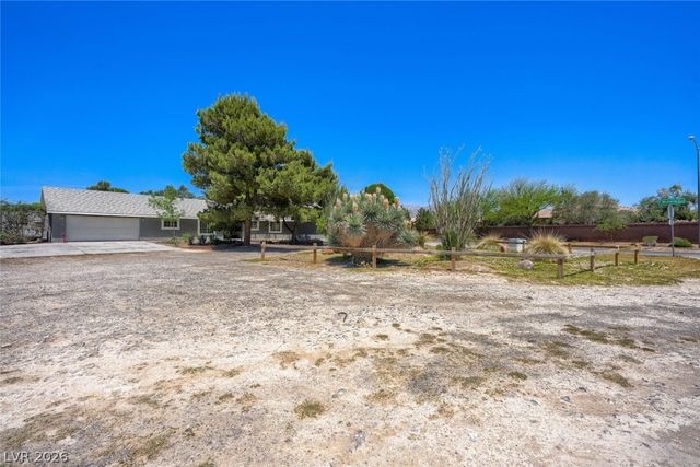 6320 Horse Drive, Las Vegas, NV 89131