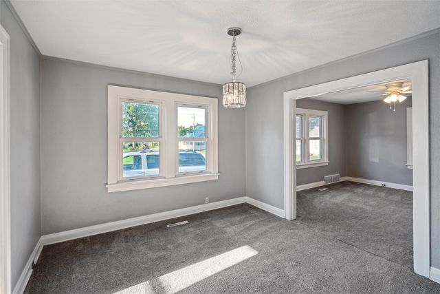 410 E 10th Street N, Newton, IA 50208