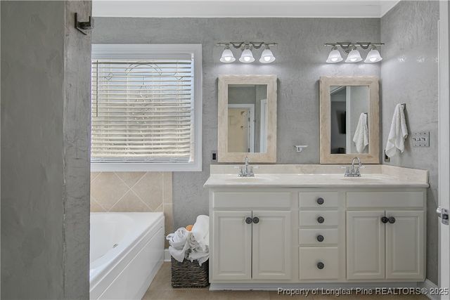 327 Ridgeway Court, Fayetteville, NC 28311