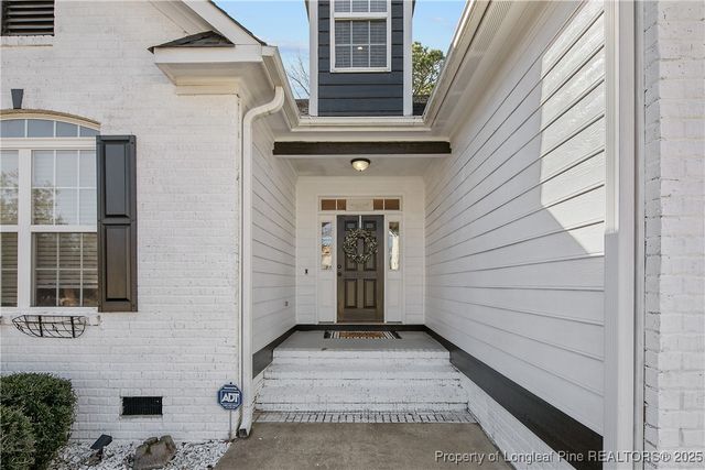 327 Ridgeway Court, Fayetteville, NC 28311