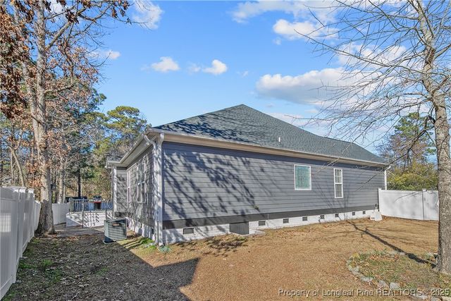 327 Ridgeway Court, Fayetteville, NC 28311