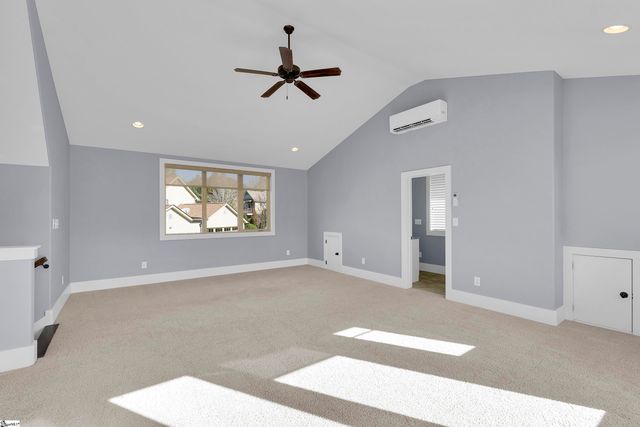 1 Village Mews Road, Piedmont, SC 29673