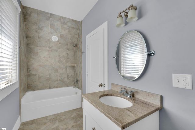 1 Village Mews Road, Piedmont, SC 29673