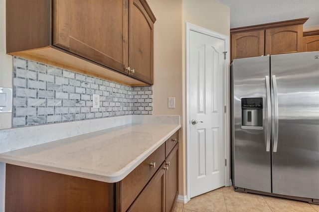 27103 ROANOKE DRIVE, Leesburg, FL 34748