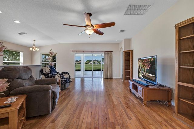 27103 ROANOKE DRIVE, Leesburg, FL 34748