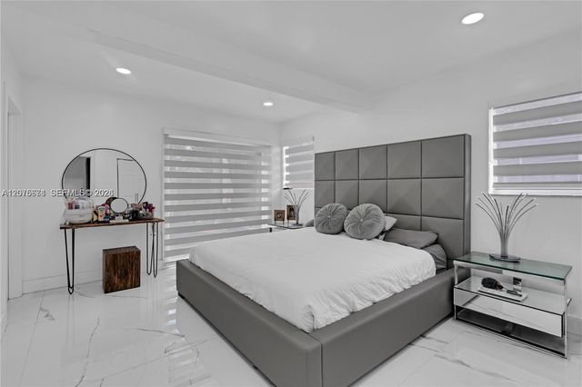 7031 SW 12th Street, Pembroke Pines, FL 33023