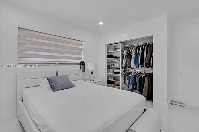 7031 SW 12th Street, Pembroke Pines, FL 33023