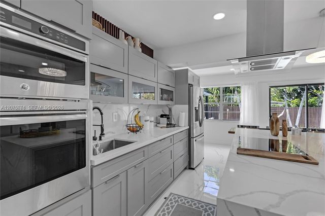 7031 SW 12th Street, Pembroke Pines, FL 33023
