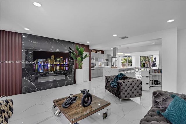 7031 SW 12th Street, Pembroke Pines, FL 33023