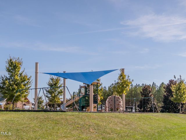 130 Bur Oak Court, Pittsboro, NC 27312