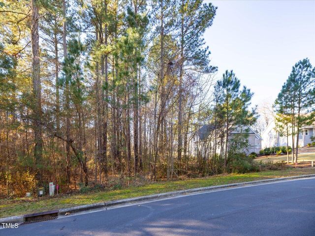 130 Bur Oak Court, Pittsboro, NC 27312