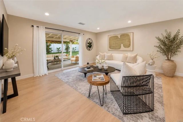 24256 Friar, Woodland Hills, CA 91367