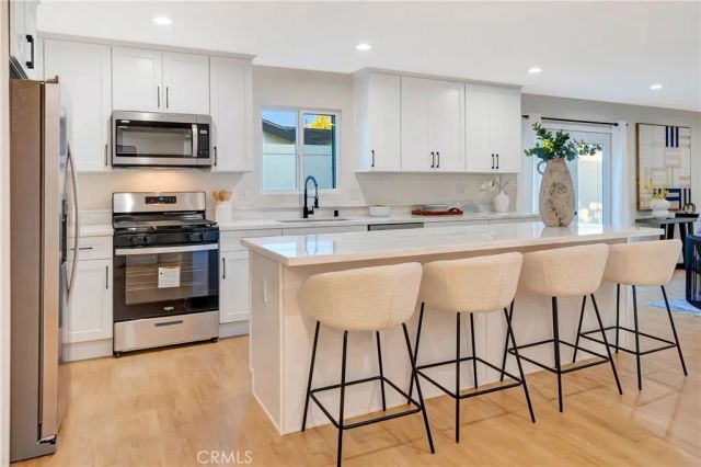 24256 Friar, Woodland Hills, CA 91367