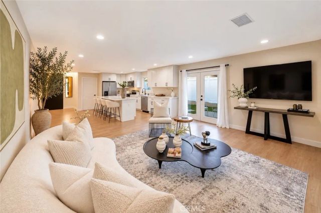 24256 Friar, Woodland Hills, CA 91367