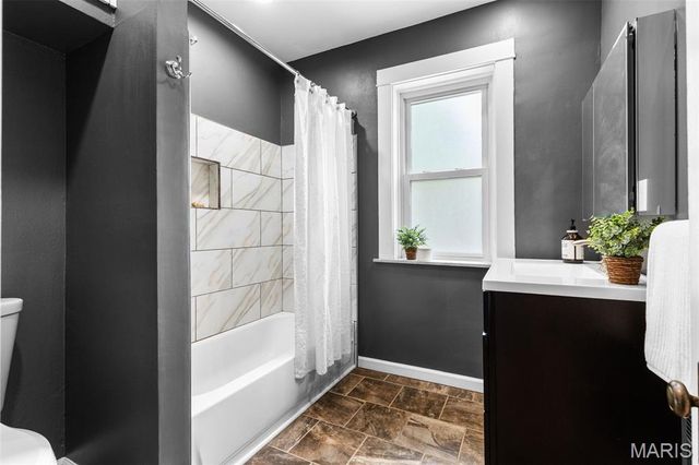 5201 Bancroft Avenue, St Louis, MO 63109