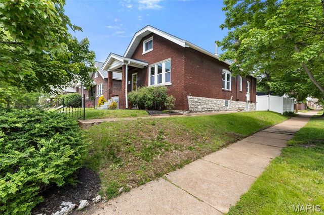 5201 Bancroft Avenue, St Louis, MO 63109