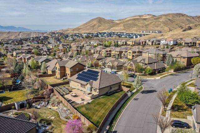 2141 W ASPEN WOOD LOOP, Lehi, UT 84048
