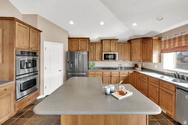 2141 W ASPEN WOOD LOOP, Lehi, UT 84048