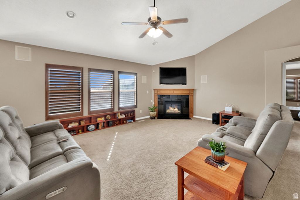 Image 4 of property listing at 2141 W ASPEN WOOD LOOP, Lehi, UT 84048