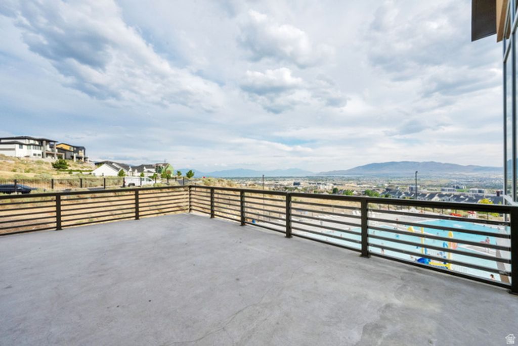 Image 54 of property listing at 2141 W ASPEN WOOD LOOP, Lehi, UT 84048