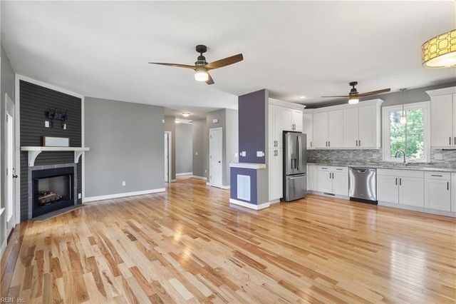 9283 Diane AVE, Hayes, VA 23072