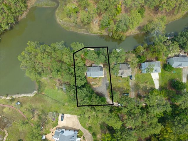 9283 Diane AVE, Hayes, VA 23072