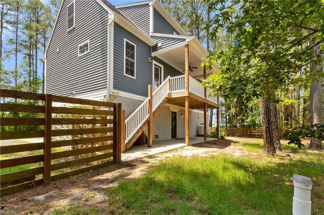 9283 Diane AVE, Hayes, VA 23072