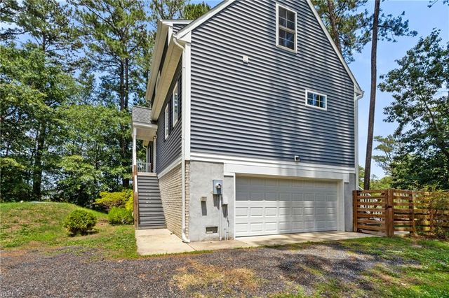 9283 Diane AVE, Hayes, VA 23072