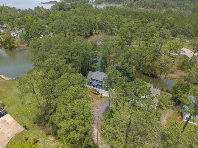 9283 Diane AVE, Hayes, VA 23072