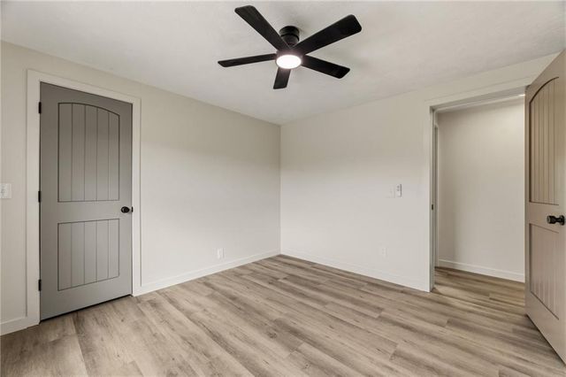 1801 N Davidson Road, Independence, MO 64058