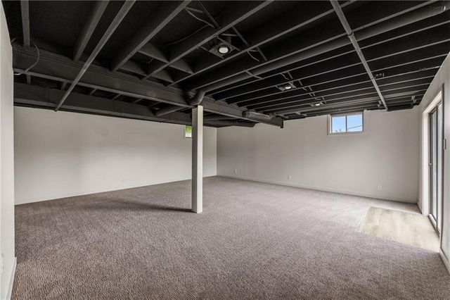 1801 N Davidson Road, Independence, MO 64058