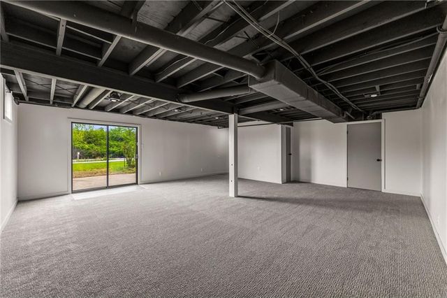 1801 N Davidson Road, Independence, MO 64058
