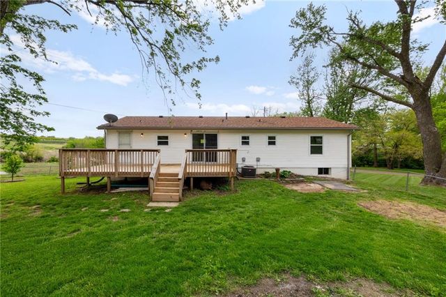 1801 N Davidson Road, Independence, MO 64058