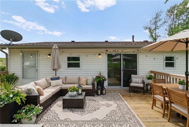 1801 N Davidson Road, Independence, MO 64058