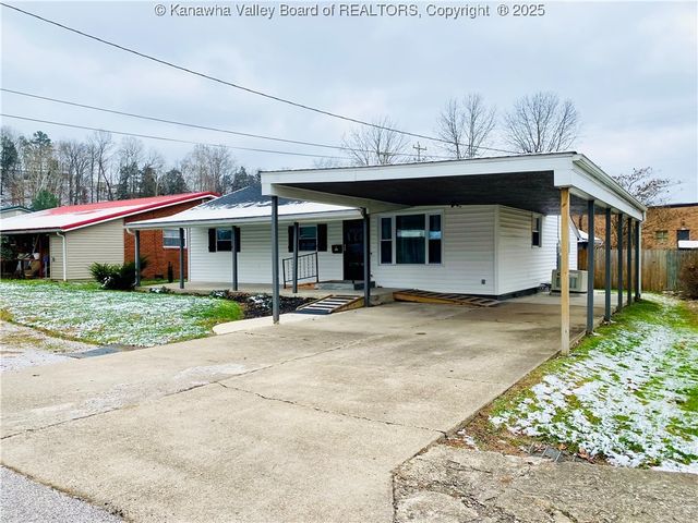 357 3rd Avenue, Ripley, WV 25271