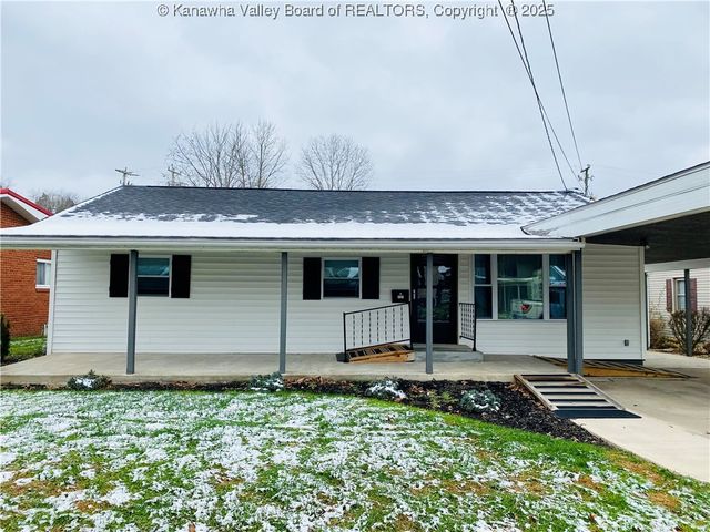 357 3rd Avenue, Ripley, WV 25271