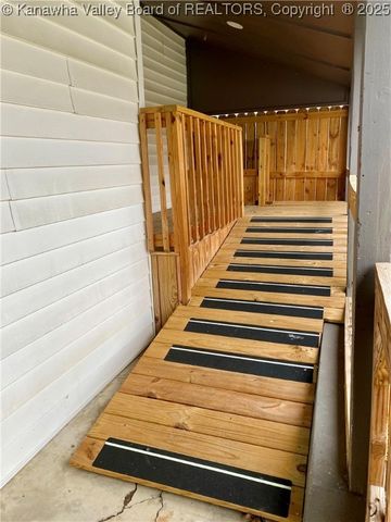 357 3rd Avenue, Ripley, WV 25271