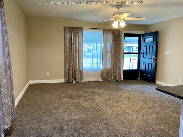 357 3rd Avenue, Ripley, WV 25271