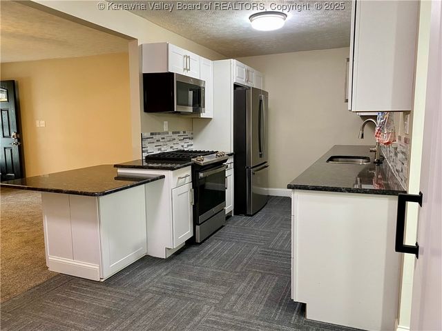 357 3rd Avenue, Ripley, WV 25271