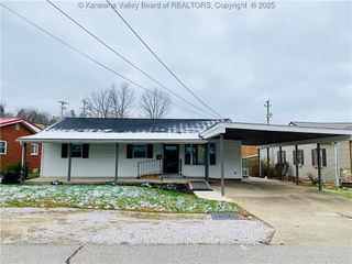 357 3rd Avenue, Ripley, WV 25271