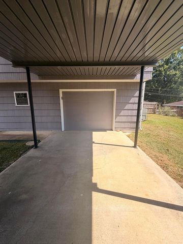 711 Hardin Drive, Chattanooga, TN 37412