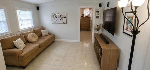 1533 NE 48TH ST, Pompano Beach, FL 33064