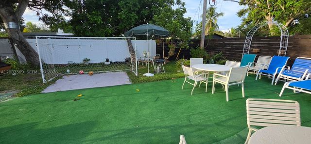 1533 NE 48TH ST, Pompano Beach, FL 33064