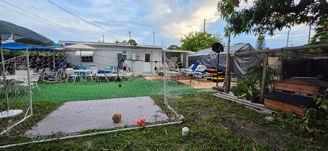 1533 NE 48TH ST, Pompano Beach, FL 33064