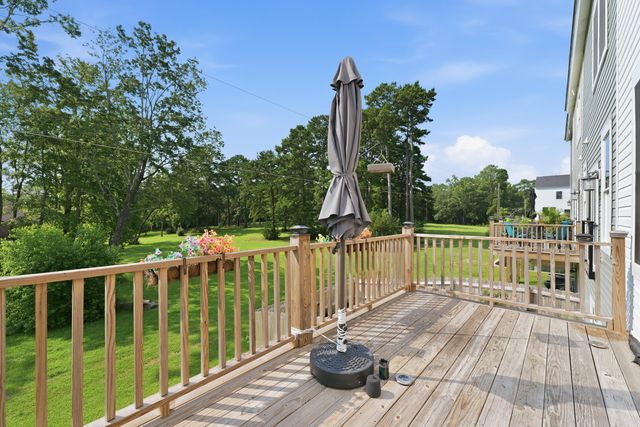 1017 Pettiford Place, Hanahan, SC 29410