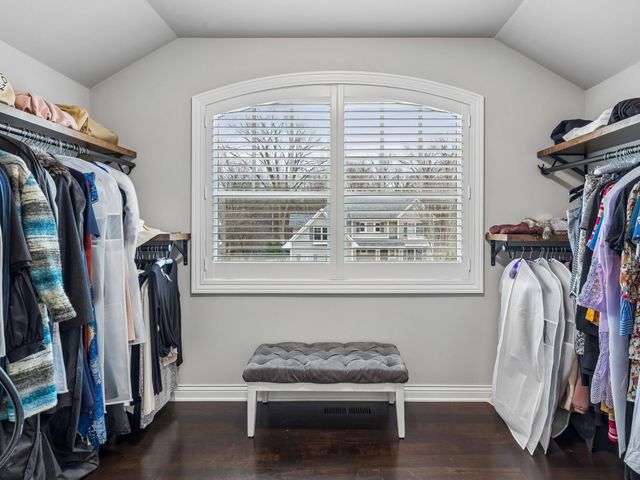 5524 Warden Avenue, Edina, MN 55436